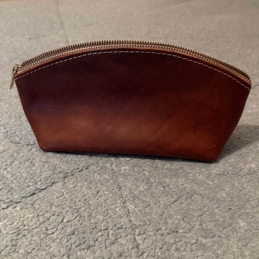 Portland Eclipse Makeup Bag - image 4